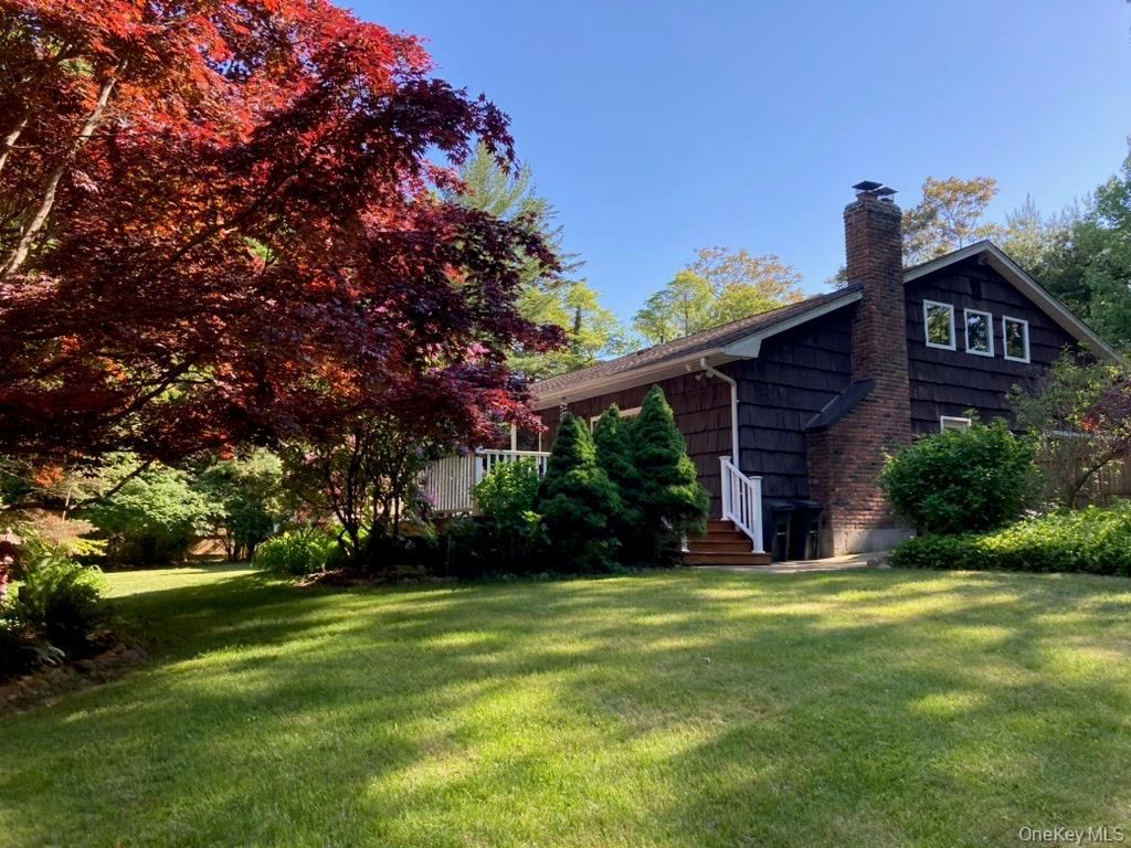 #7 photo, 5 Mannetto Hill Road, Huntington , NY 11743