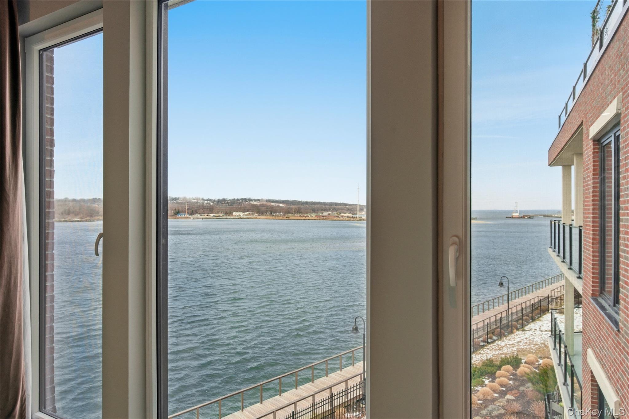 #12 photo, 10 Shore Road, Glenwood Landing , NY 11547