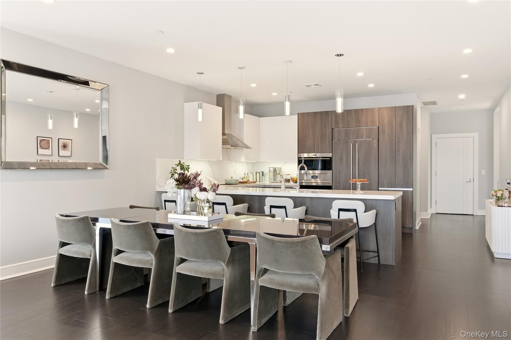 #14 photo, 10 Shore Road, Glenwood Landing , NY 11547