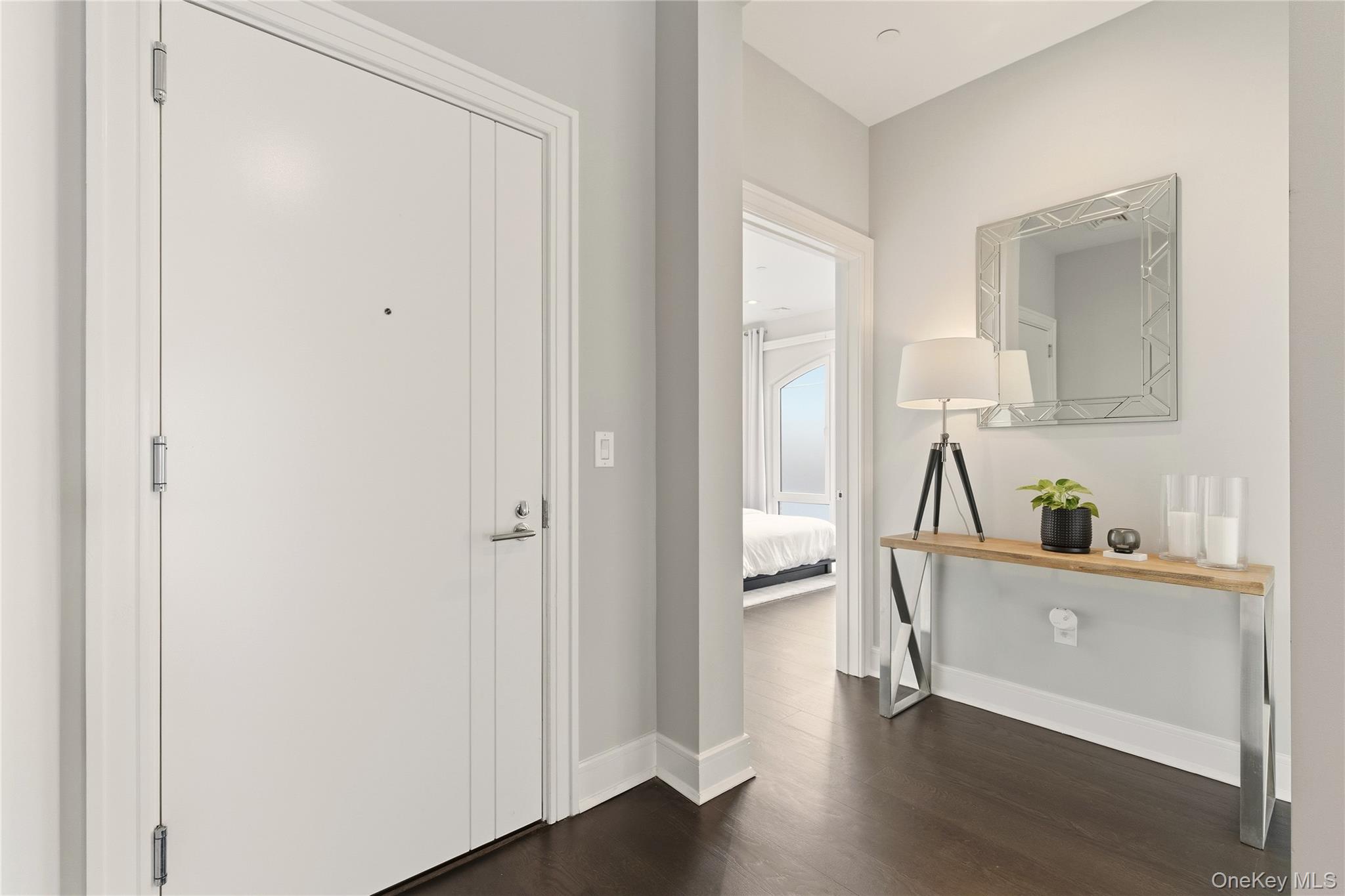 #2 photo, 10 Shore Road, Glenwood Landing , NY 11547