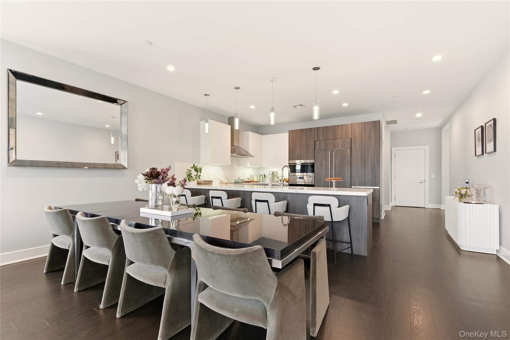 #9 photo, 10 Shore Road, Glenwood Landing , NY 11547