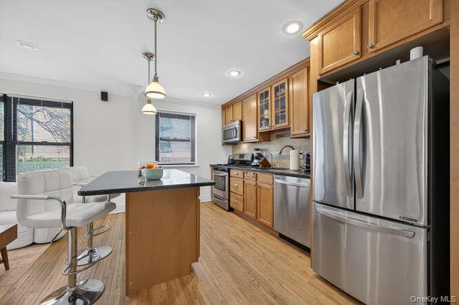 #5 photo, 46 Terrace Circle, Great Neck , NY 11021