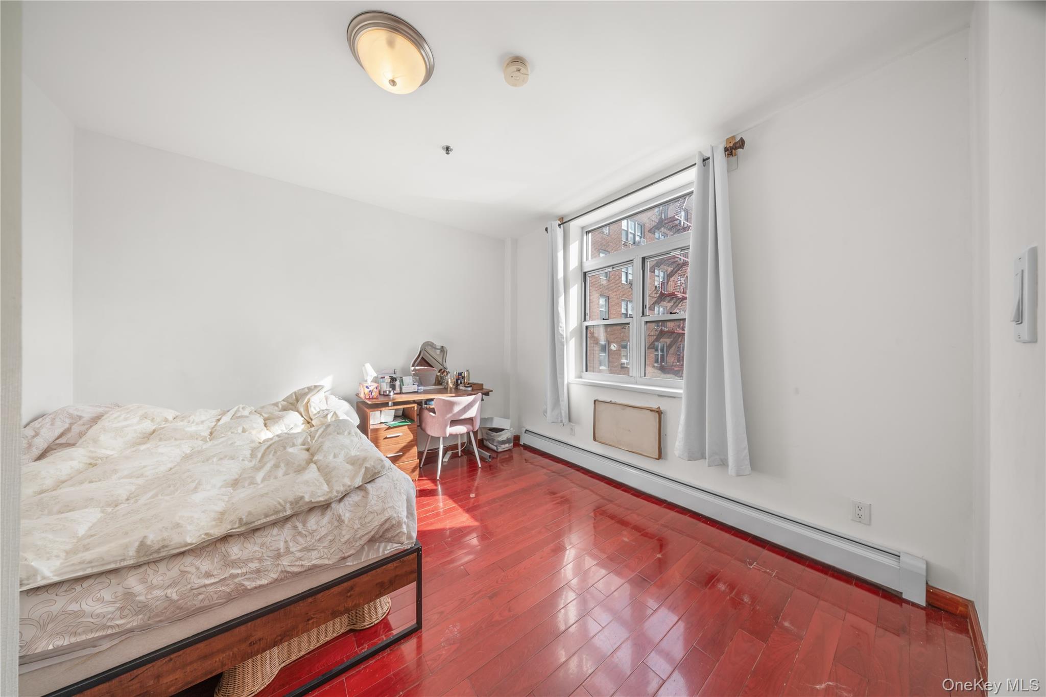 #8 photo, 141-52 33rd Avenue, 法拉盛 Flushing , NY 11354