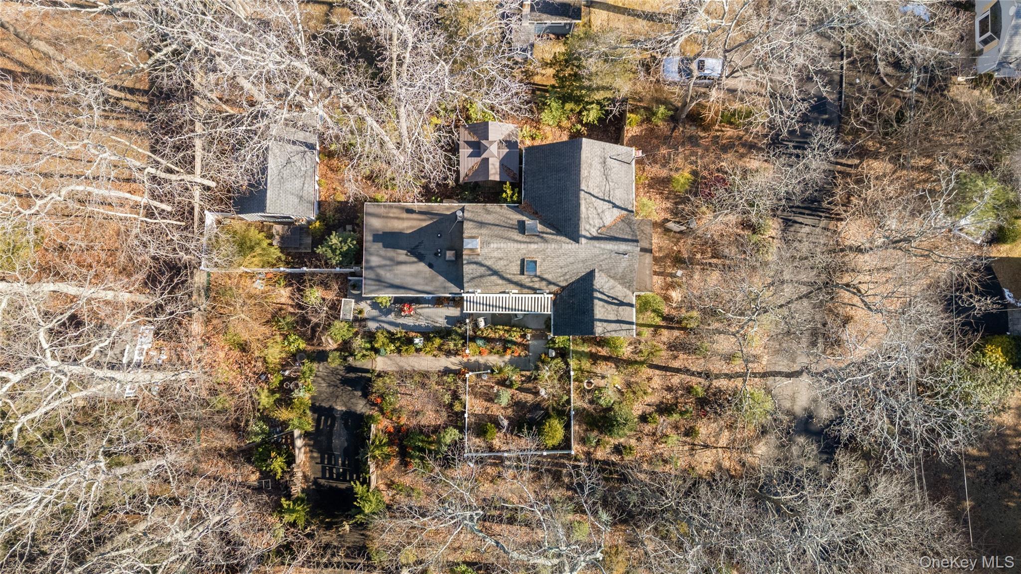 #4 photo, 136 Beach Road, Wading River , NY 11792