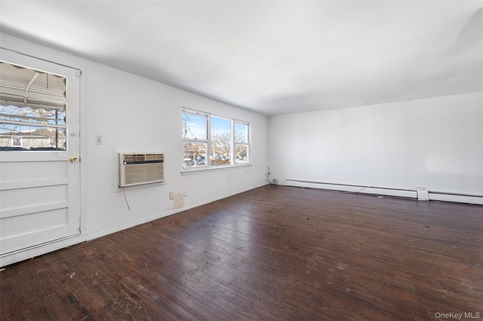 #3 photo, 14989 253rd Street, কুইন্‌স Rosedale , NY 11422