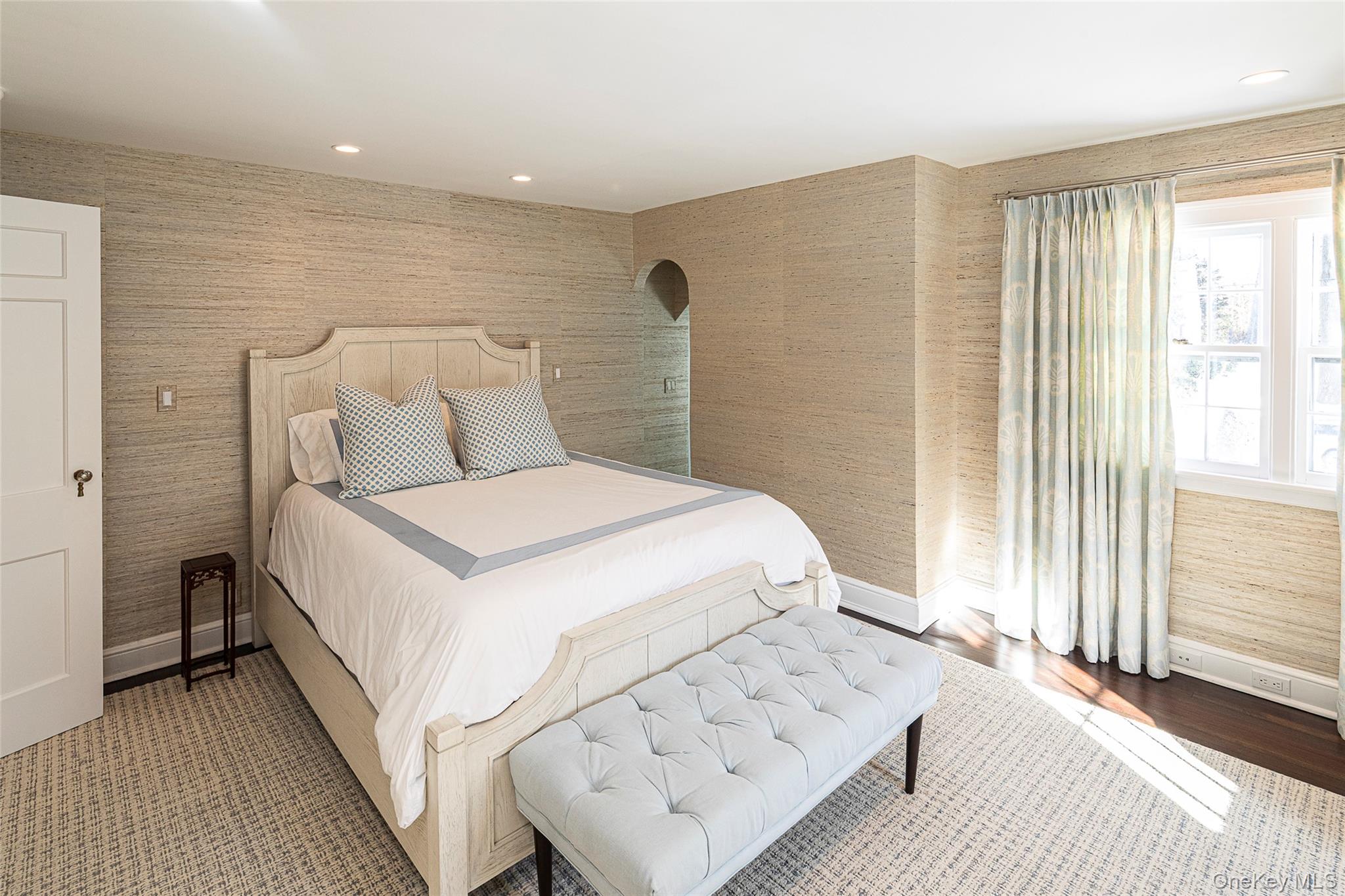 #19 photo, 5 Orchard Place, Bronxville , NY 10708