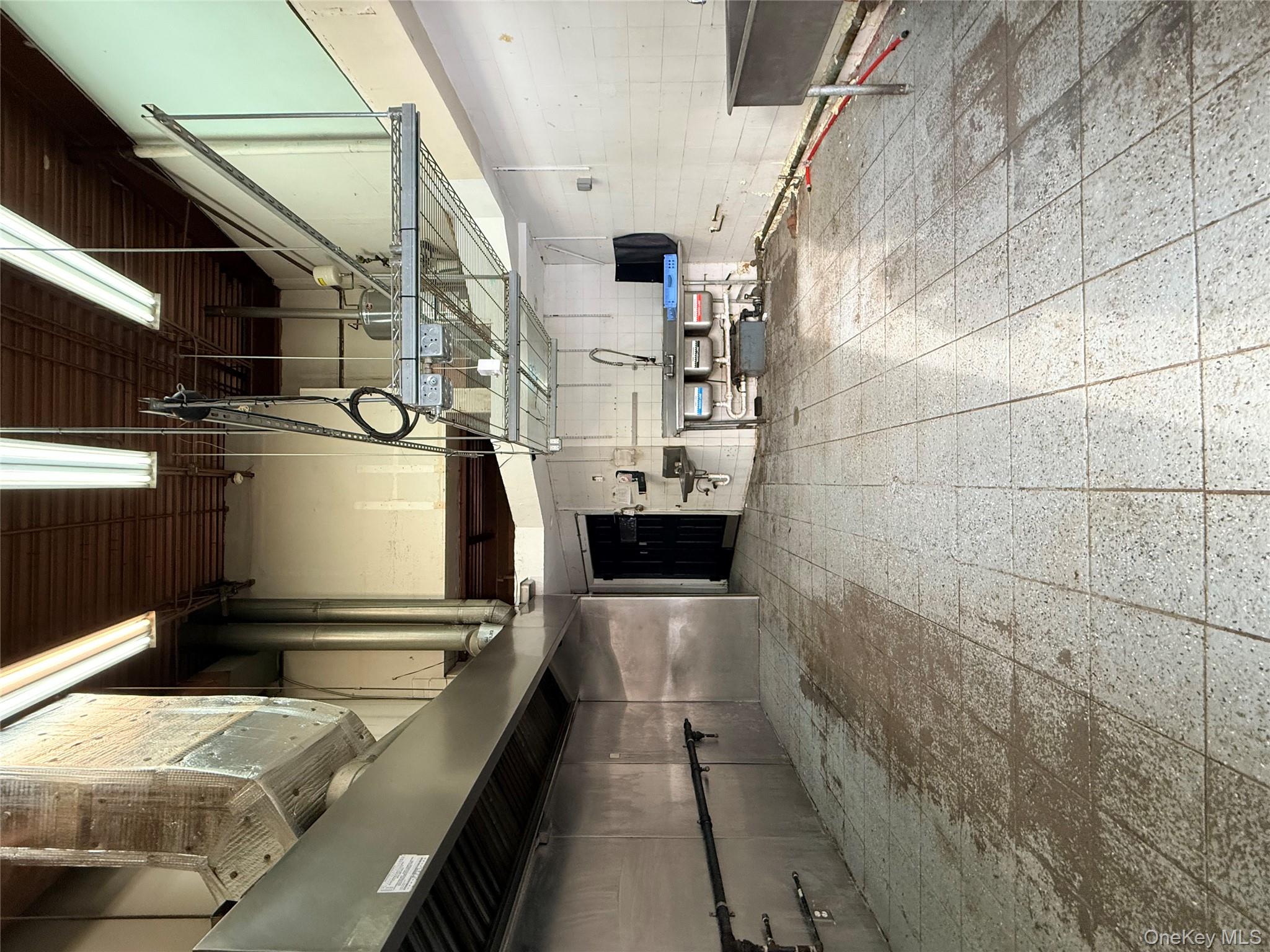 #17 photo, 67 Old Tappan Road, Tappan , NY 10983