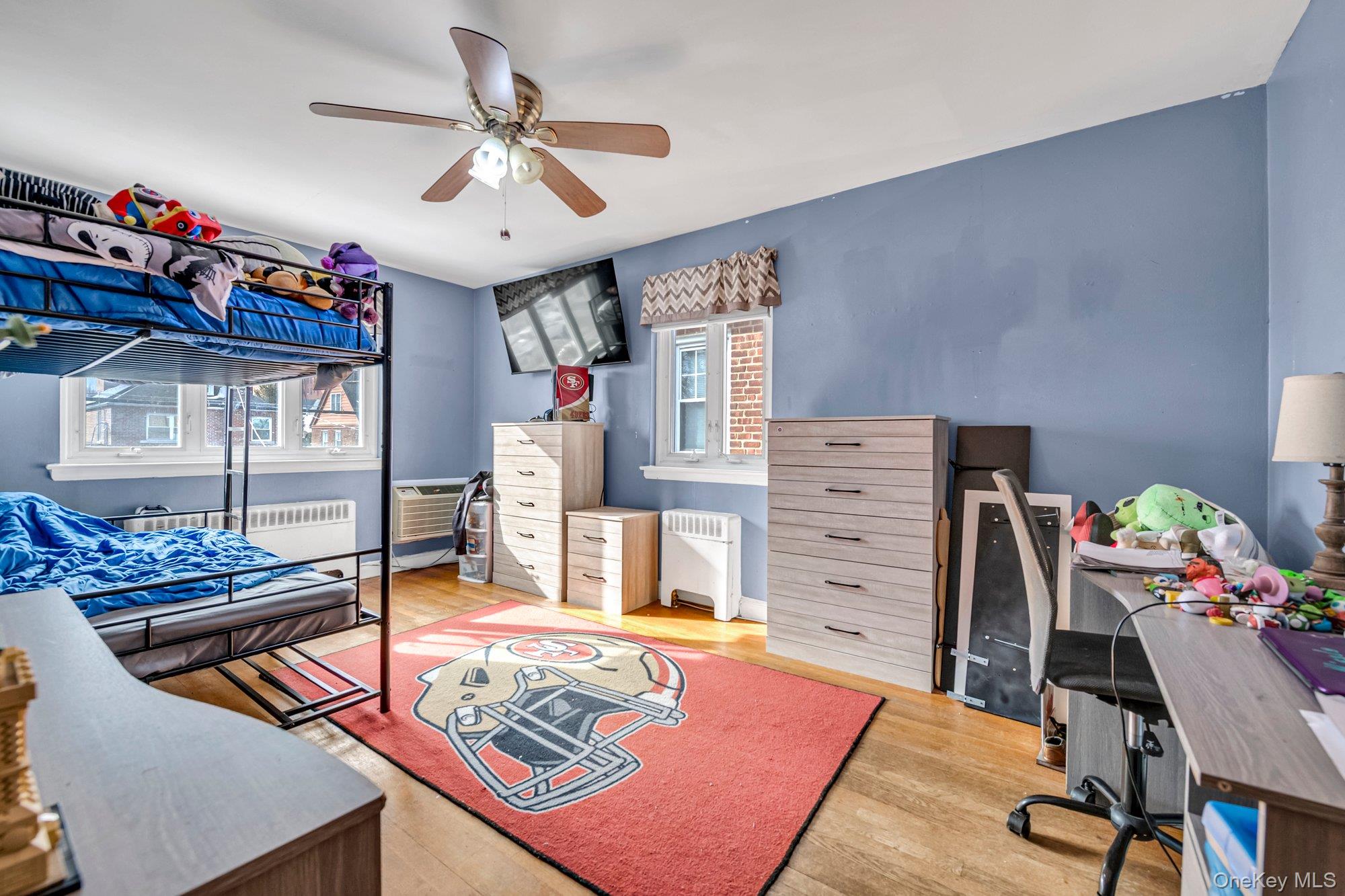 #11 photo, 1922 Hering Avenue, برونكس Bronx , NY 10461