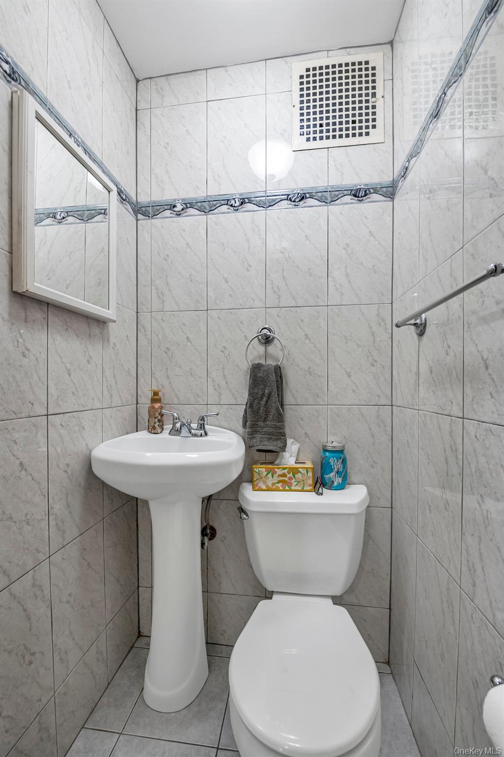 #13 photo, 1922 Hering Avenue, برونكس Bronx , NY 10461