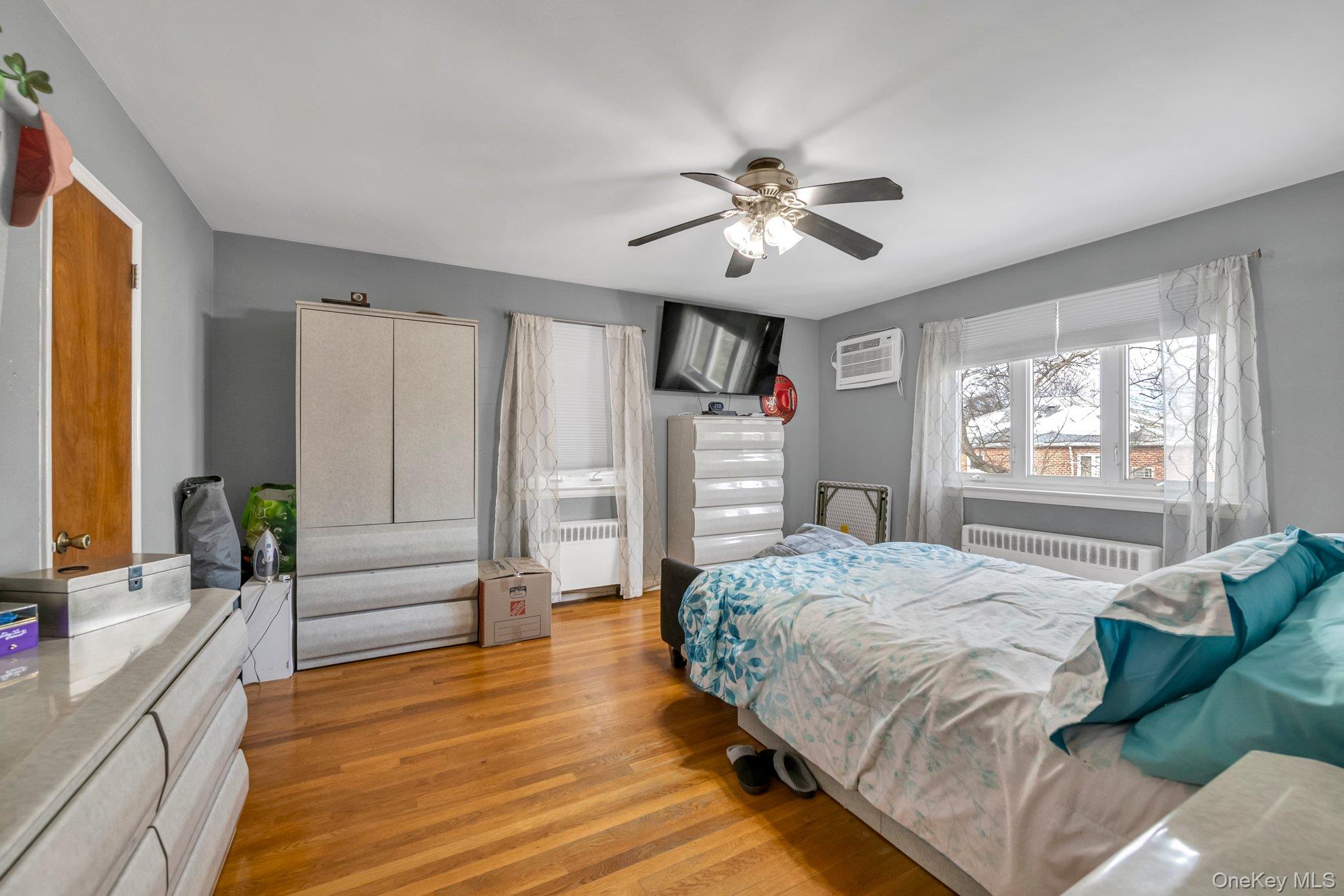 #9 photo, 1922 Hering Avenue, برونكس Bronx , NY 10461