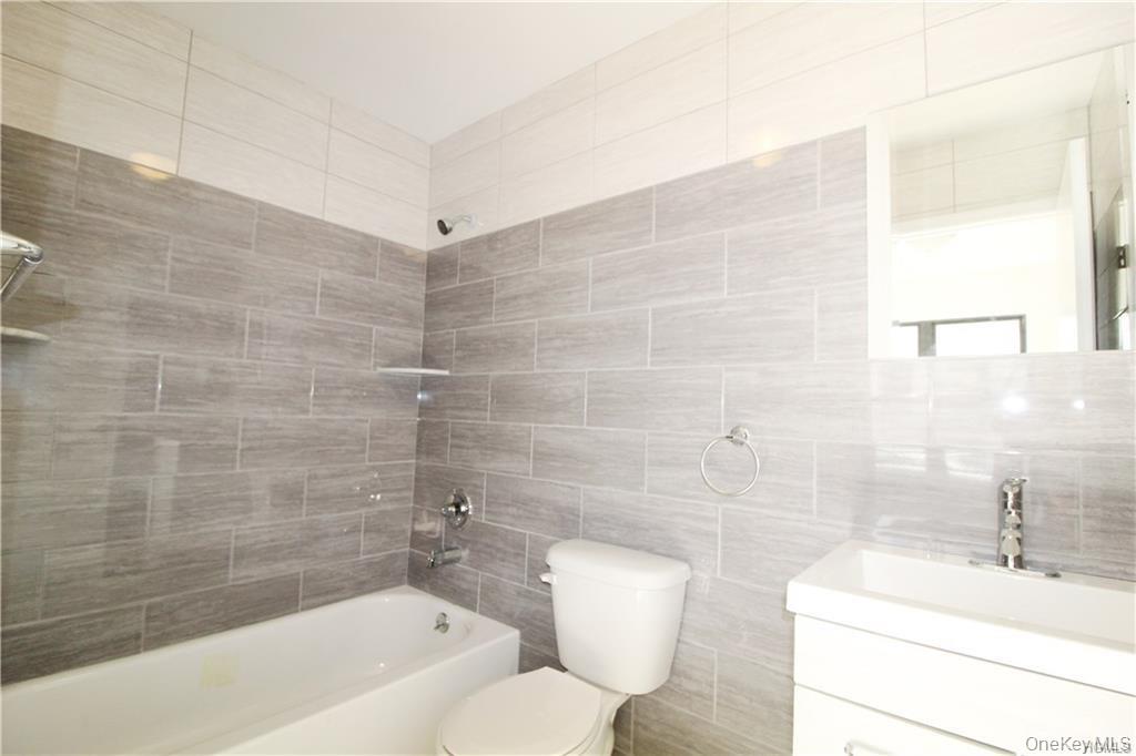 #5 photo, 1342 Prospect Avenue, Бронкс ‖ Bronx , NY 10459