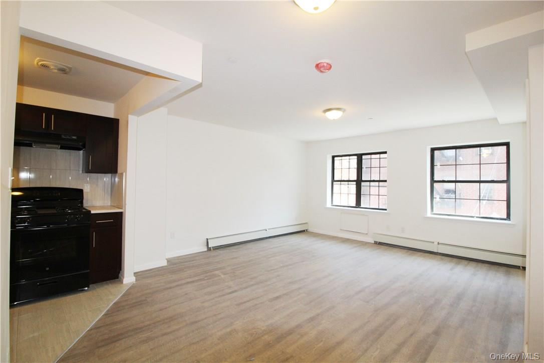 #2 photo, 1355 Plimpton Avenue, Bronx , NY 10452