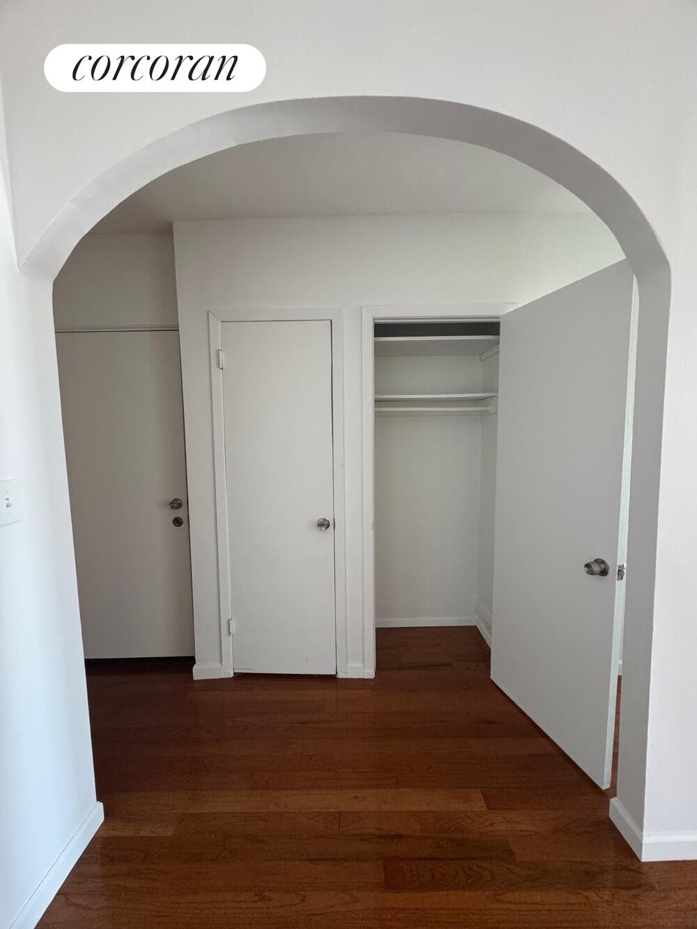 #12 photo, Glendale, Glendale , NY 11385