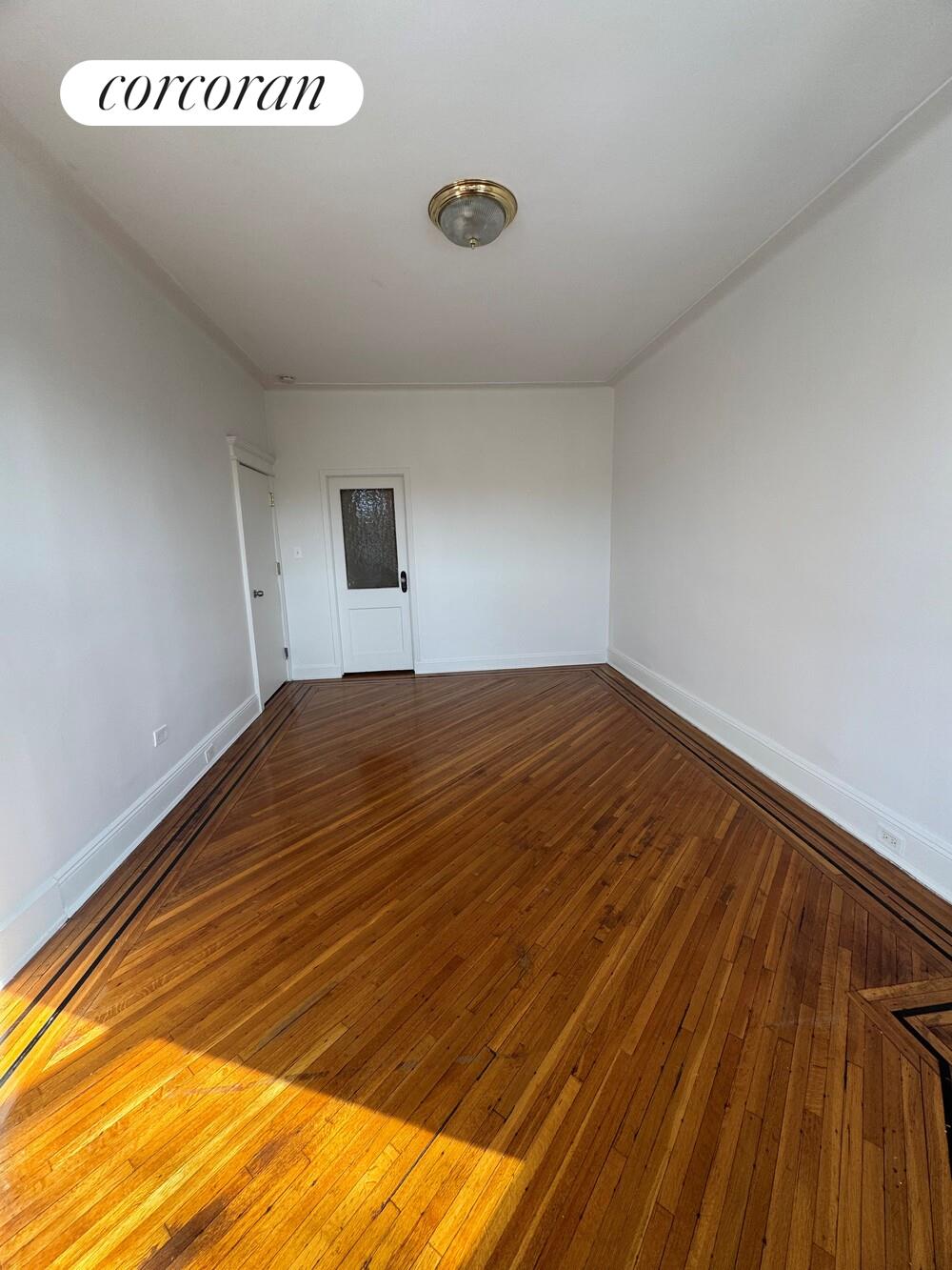 #15 photo, Glendale, Glendale , NY 11385