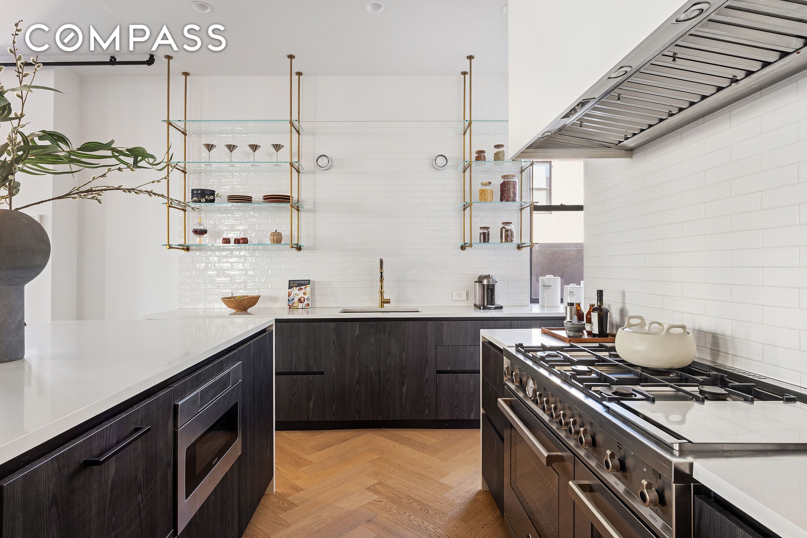 #7 photo, 48 E 13th Street, Greenwich Village , NY 10003