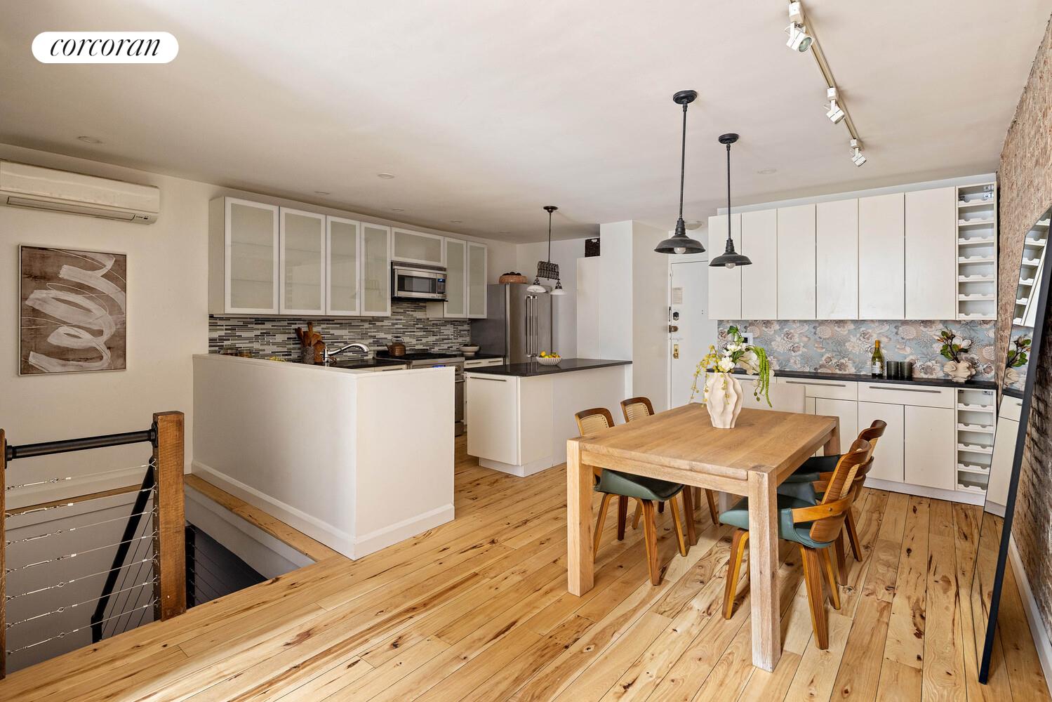 #12 photo, 108 W 69TH Street, Lincoln Square , NY 10023