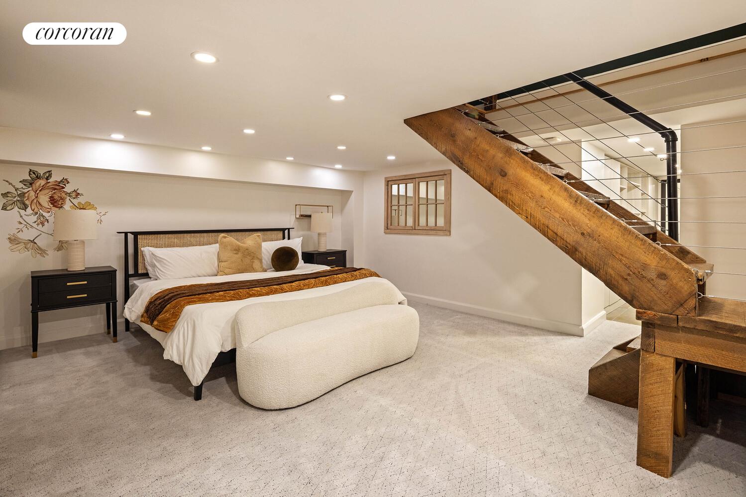 #15 photo, 108 W 69TH Street, Lincoln Square , NY 10023