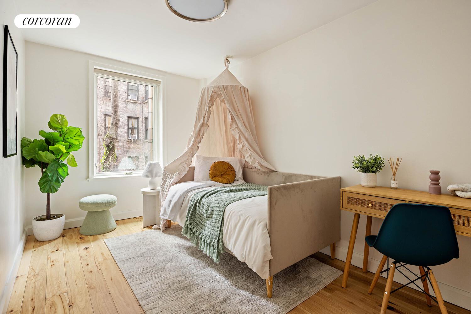 #7 photo, 108 W 69TH Street, Lincoln Square , NY 10023