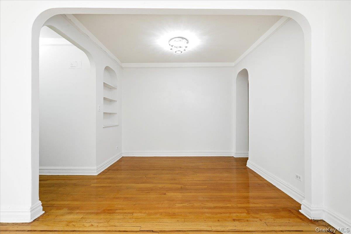 #8 photo, 114-20 Queens Boulevard, Forest Hills , NY 11375