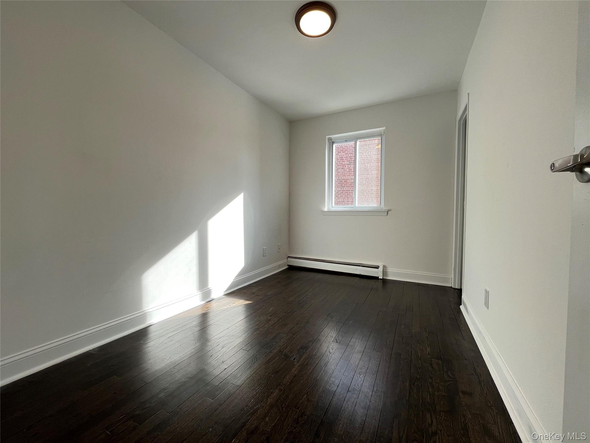 #4 photo, 7550 Furmanville Avenue, Middle Village , NY 11379