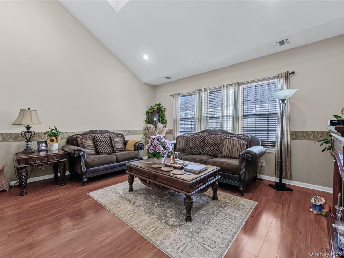 #11 photo, 170 Southampton Drive, Massapequa , NY 11758