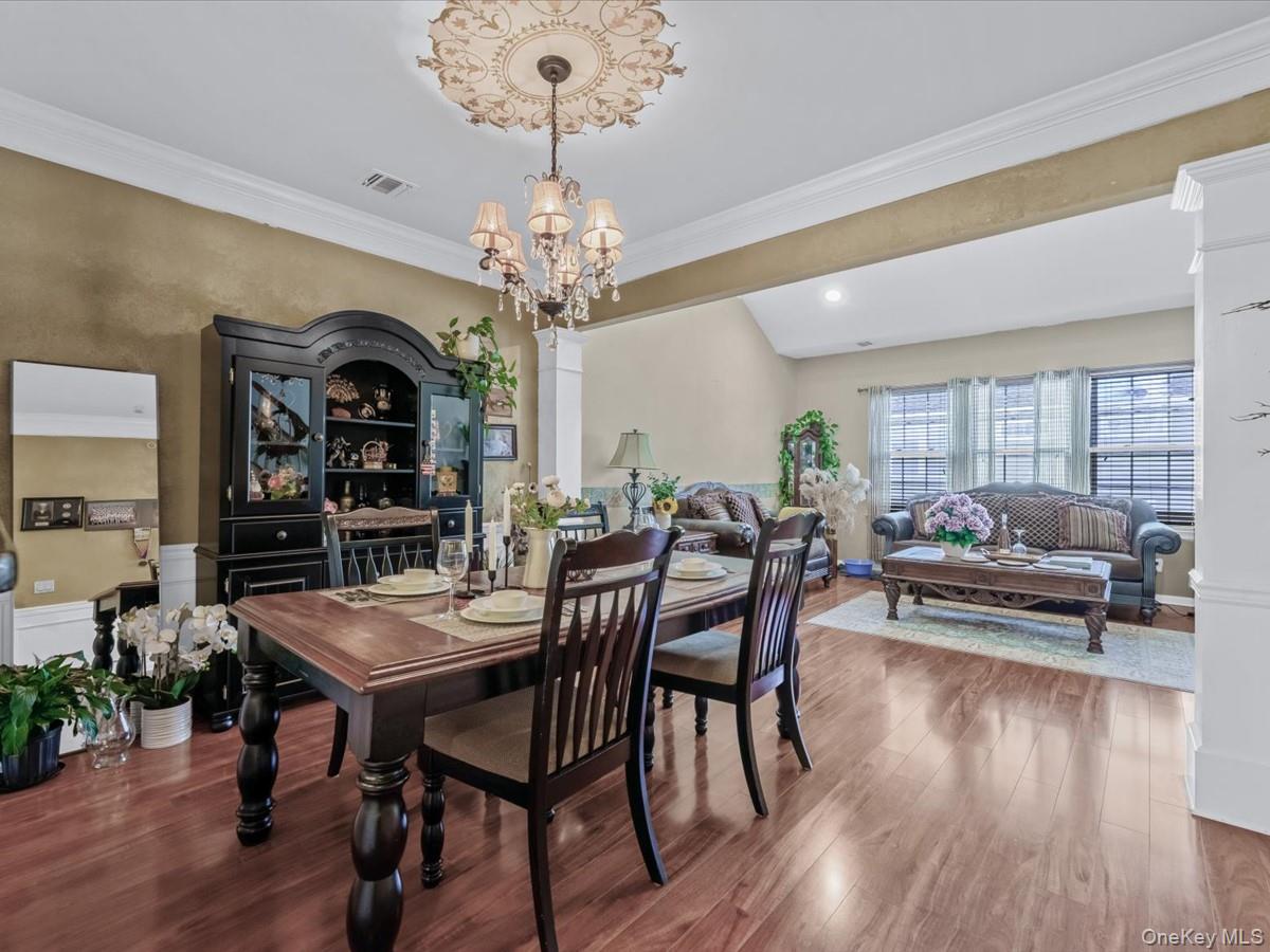 #7 photo, 170 Southampton Drive, Massapequa , NY 11758