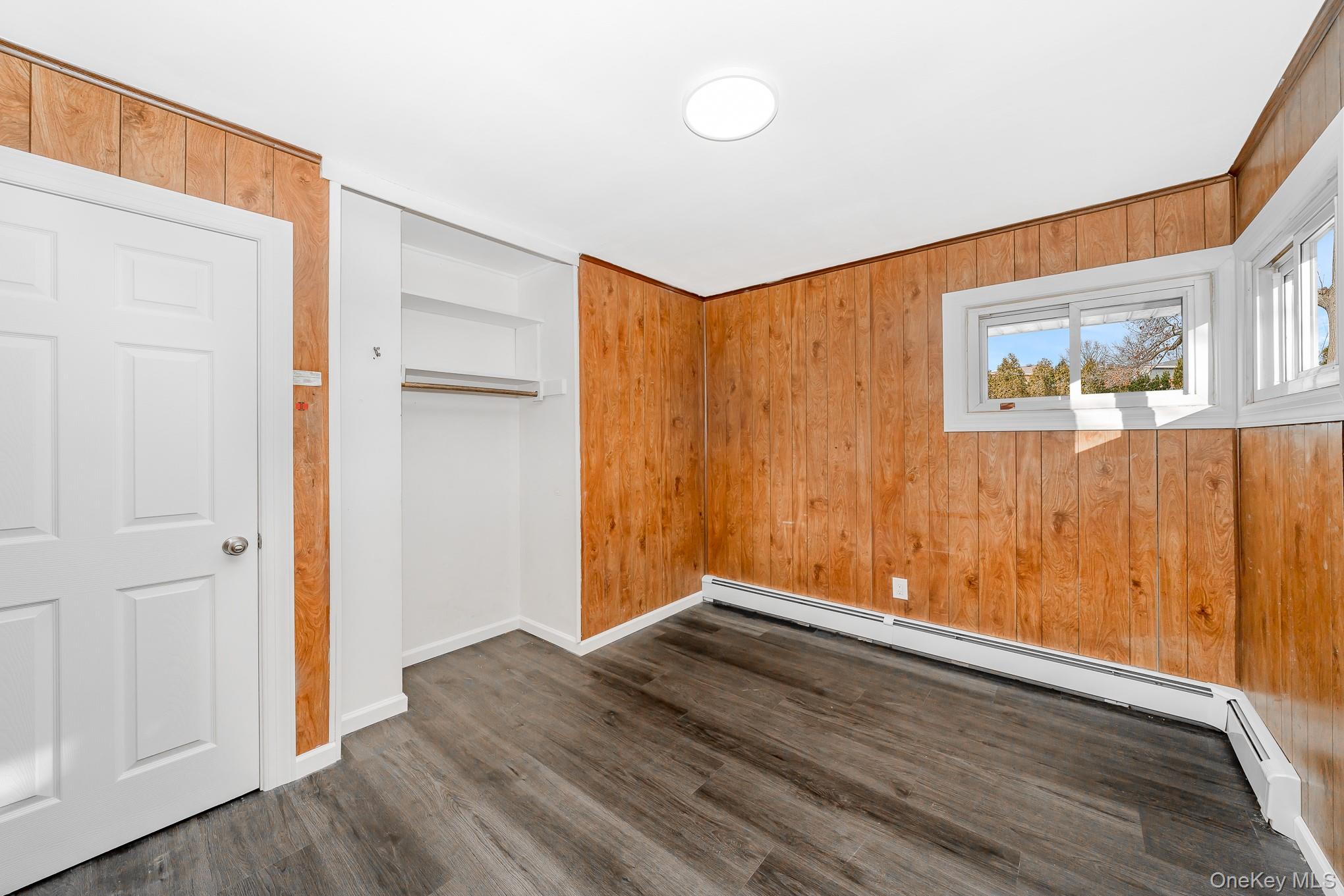 #14 photo, 165 Westwood Drive, Brentwood , NY 11717