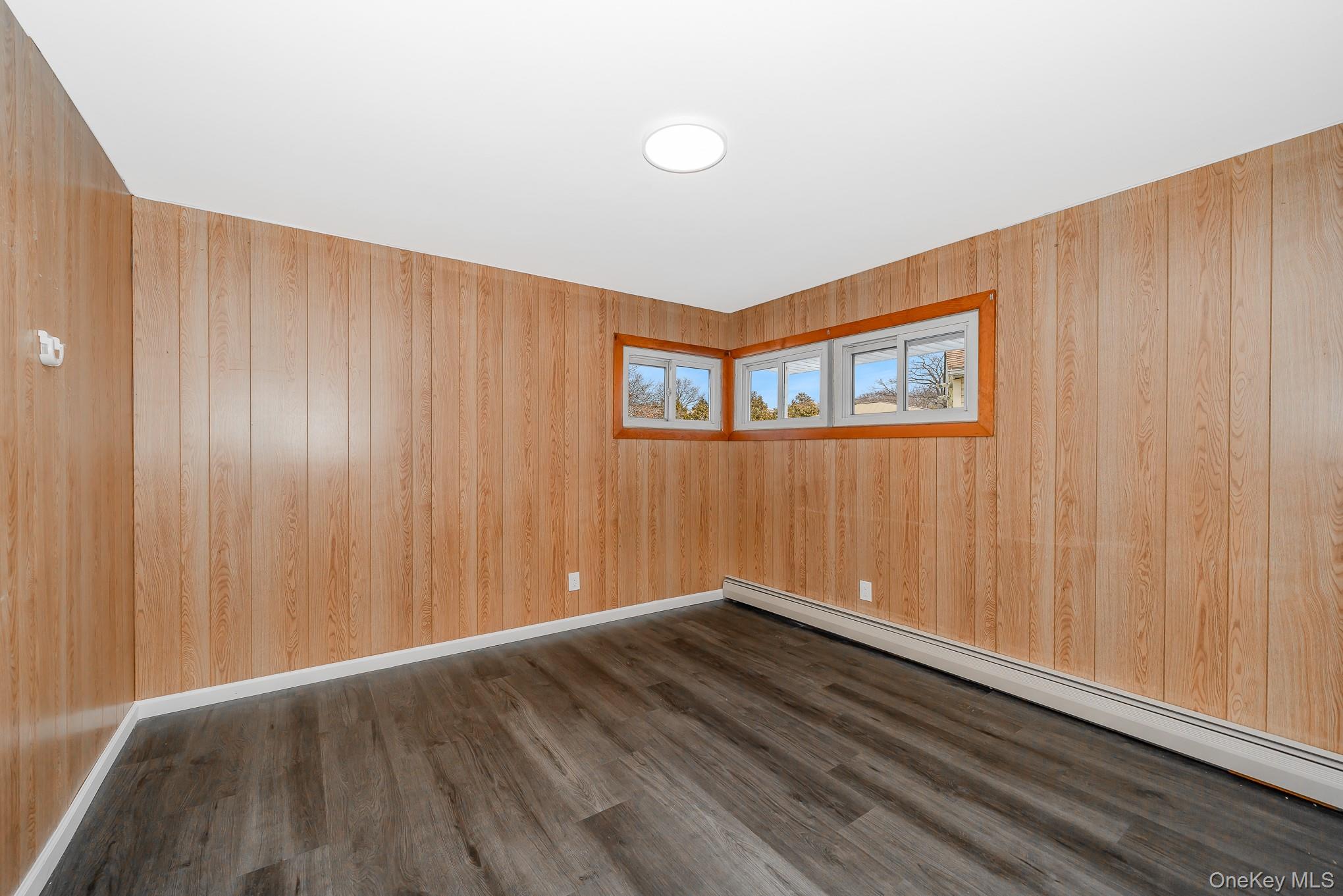 #17 photo, 165 Westwood Drive, Brentwood , NY 11717