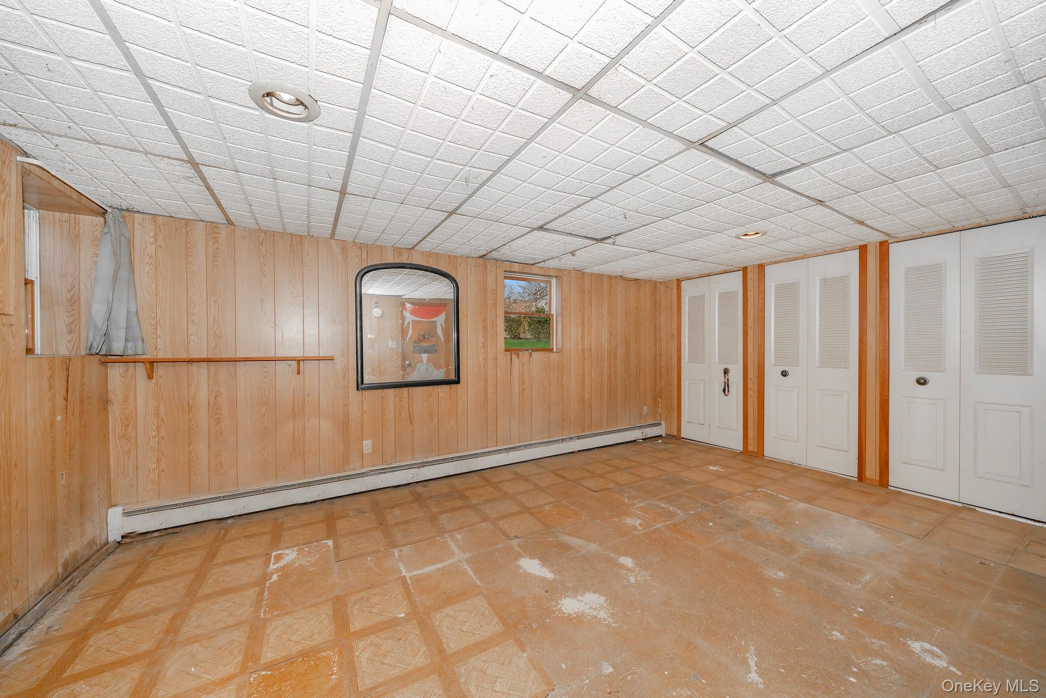 #19 photo, 165 Westwood Drive, Brentwood , NY 11717