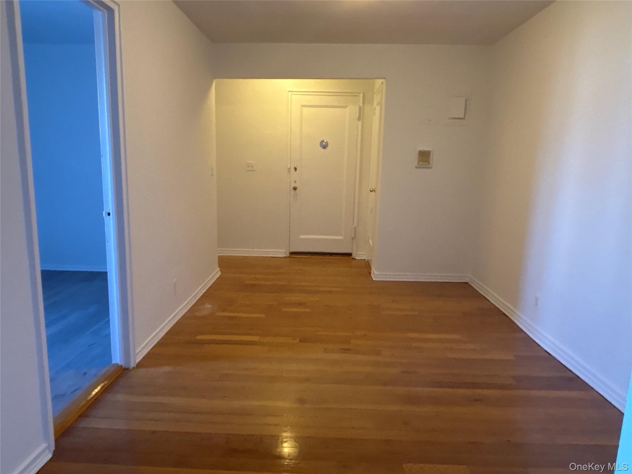 #4 photo, 23 Schenck Avenue, Great Neck , NY 11021