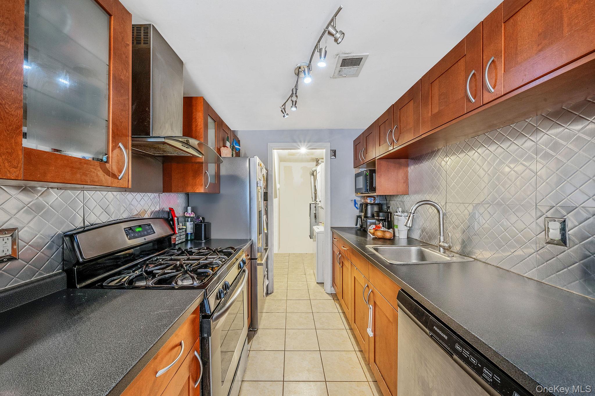 #9 photo, 615 Blue Ridge Drive, Medford , NY 11763