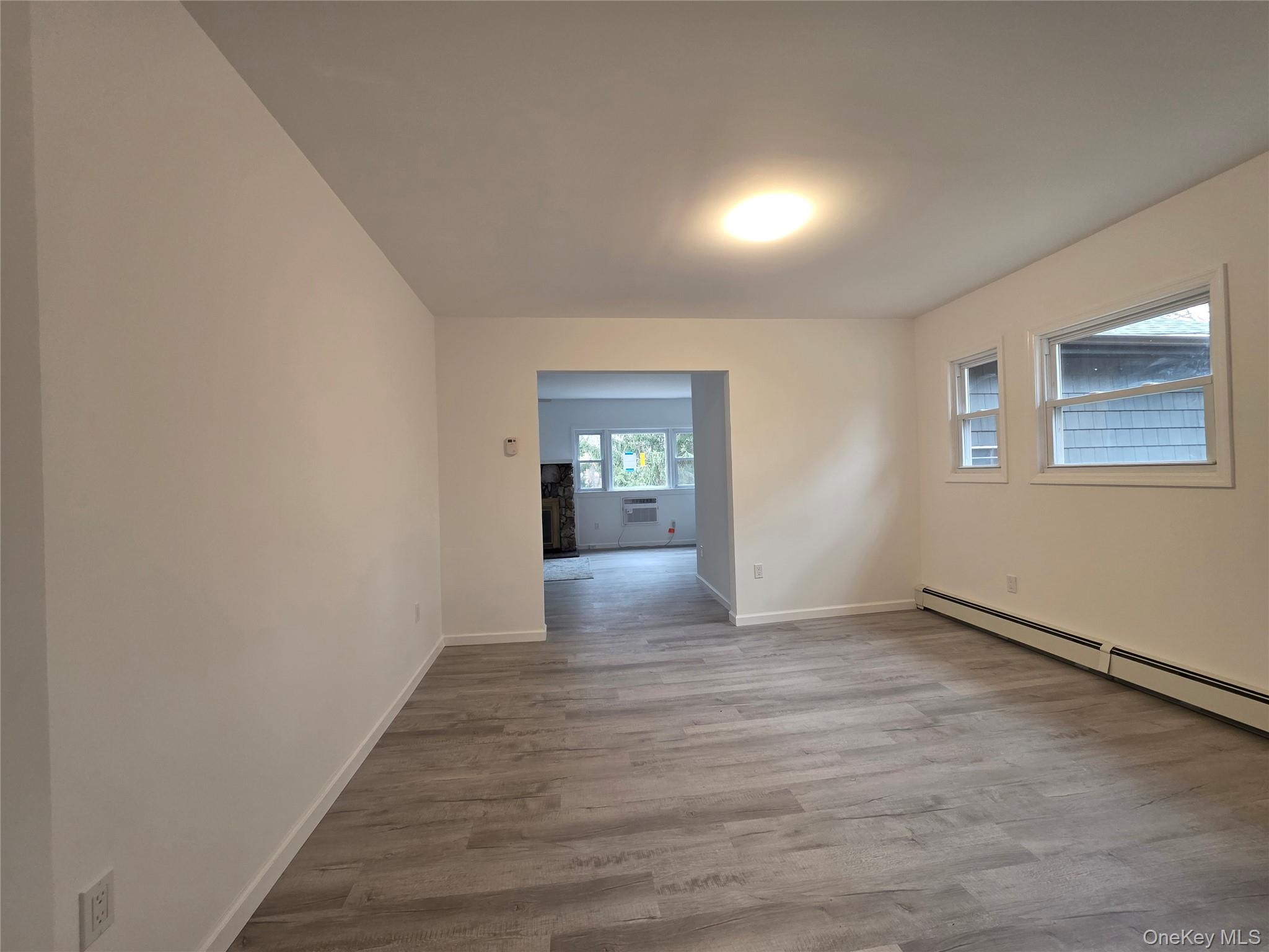 #5 photo, 200 Deforest Road, Dix Hills , NY 11746