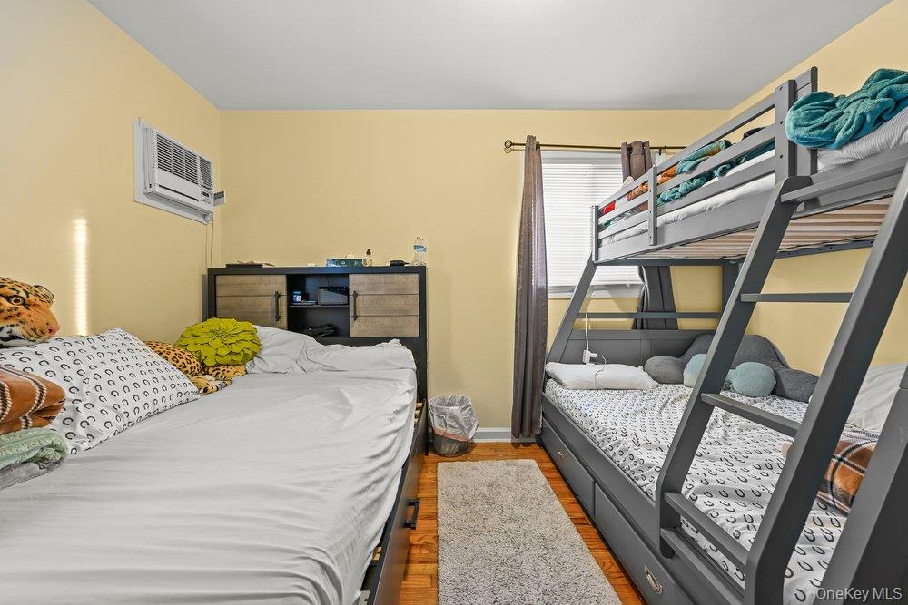 #14 photo, 40 Firwood Road, Port Washington , NY 11050