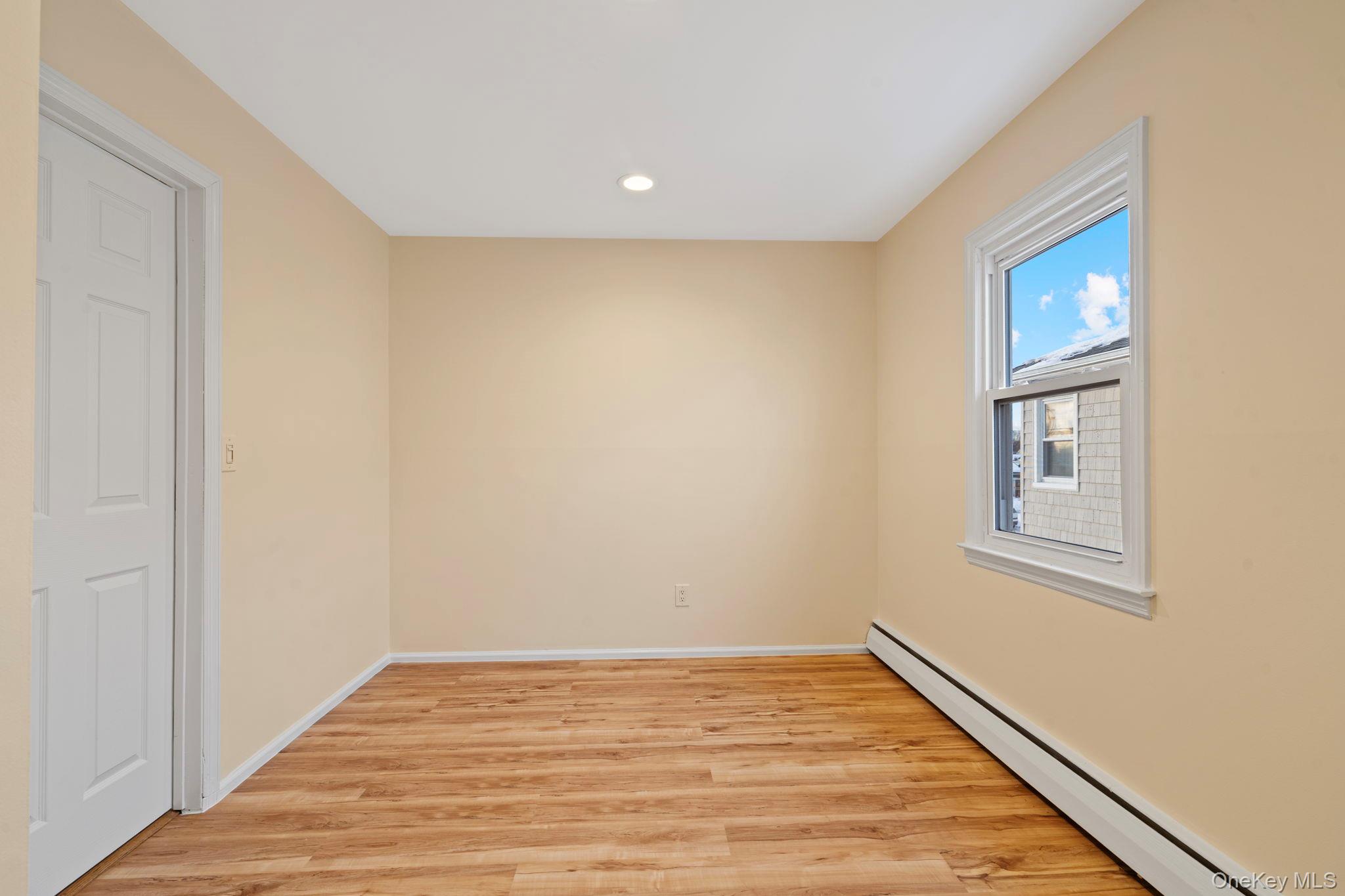 #13 photo, 480 Ocean Avenue, East Rockaway , NY 11518