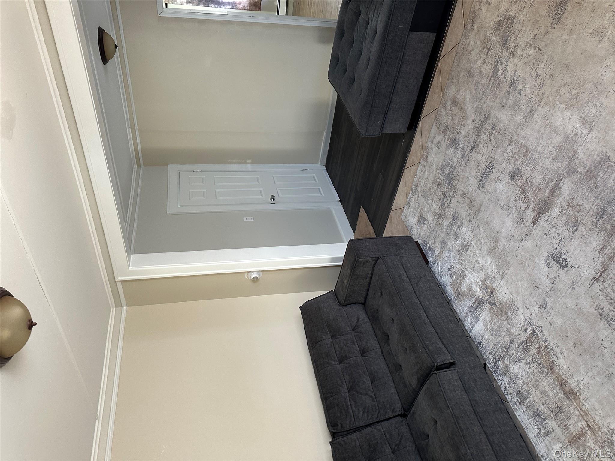 #4 photo, 74 Dehnhoff Avenue, Freeport , NY 11520