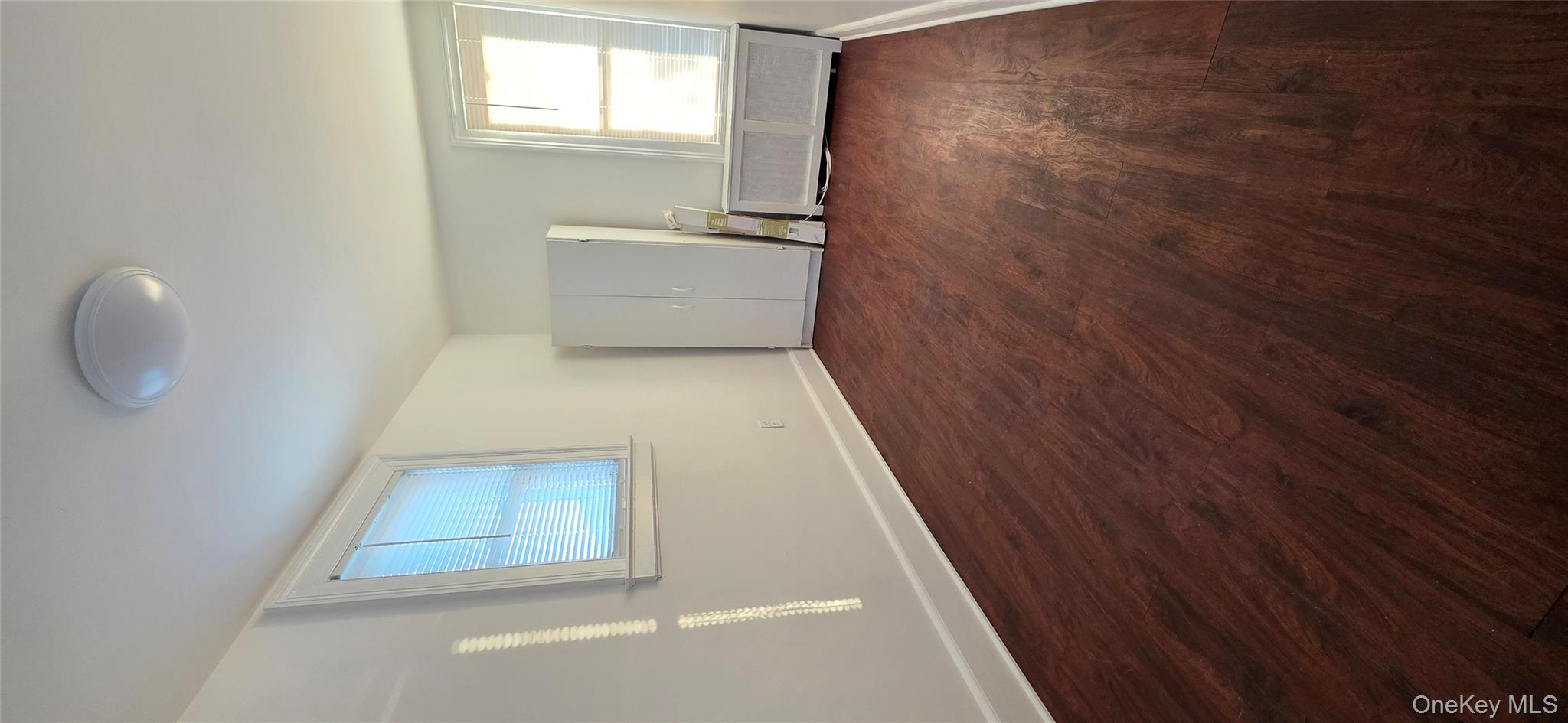 #4 photo, 20 Hamilton Avenue, 롱 아일랜드 Oyster Bay , NY 11771