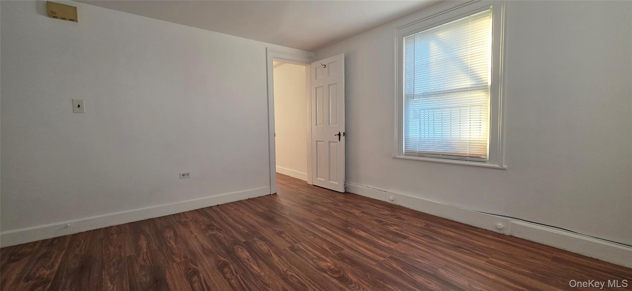 #9 photo, 20 Hamilton Avenue, 롱 아일랜드 Oyster Bay , NY 11771