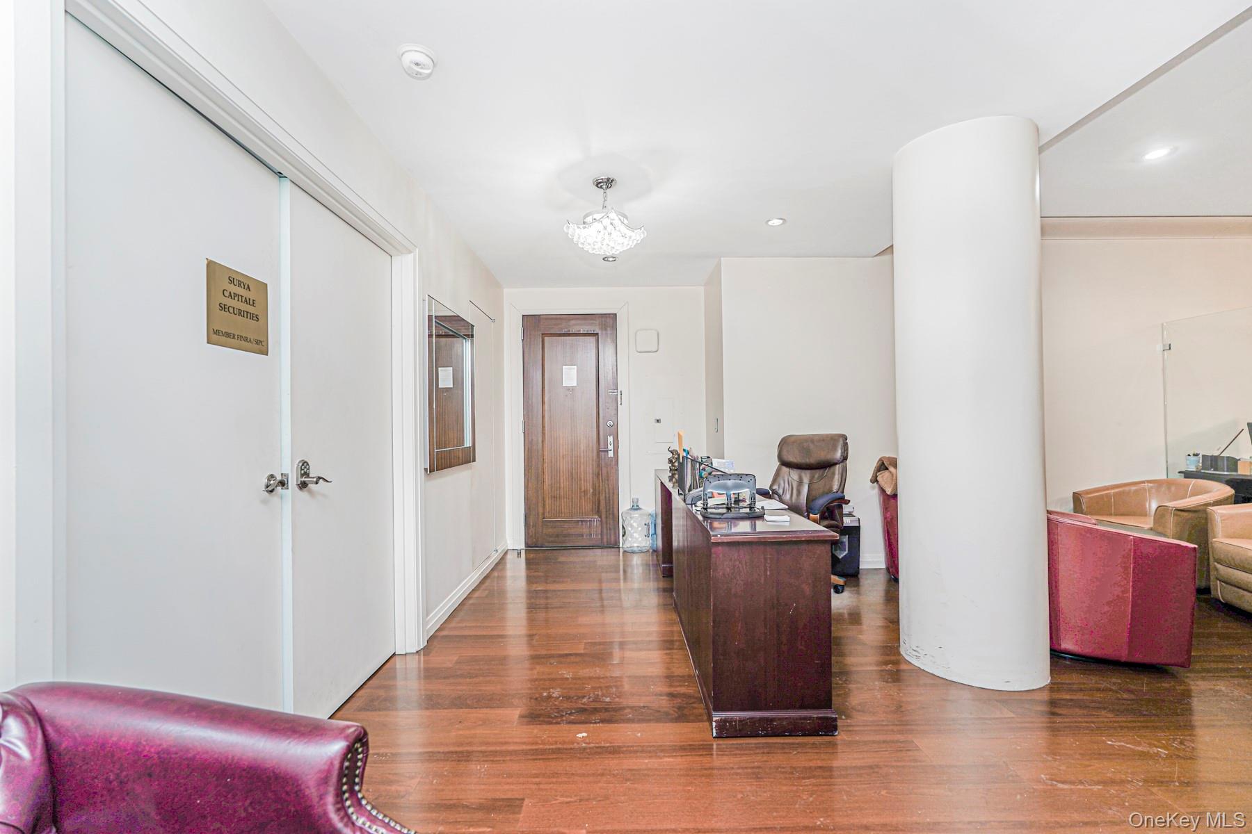 #11 photo, 55 Wall Street, New York (Manhattan) , NY 10005