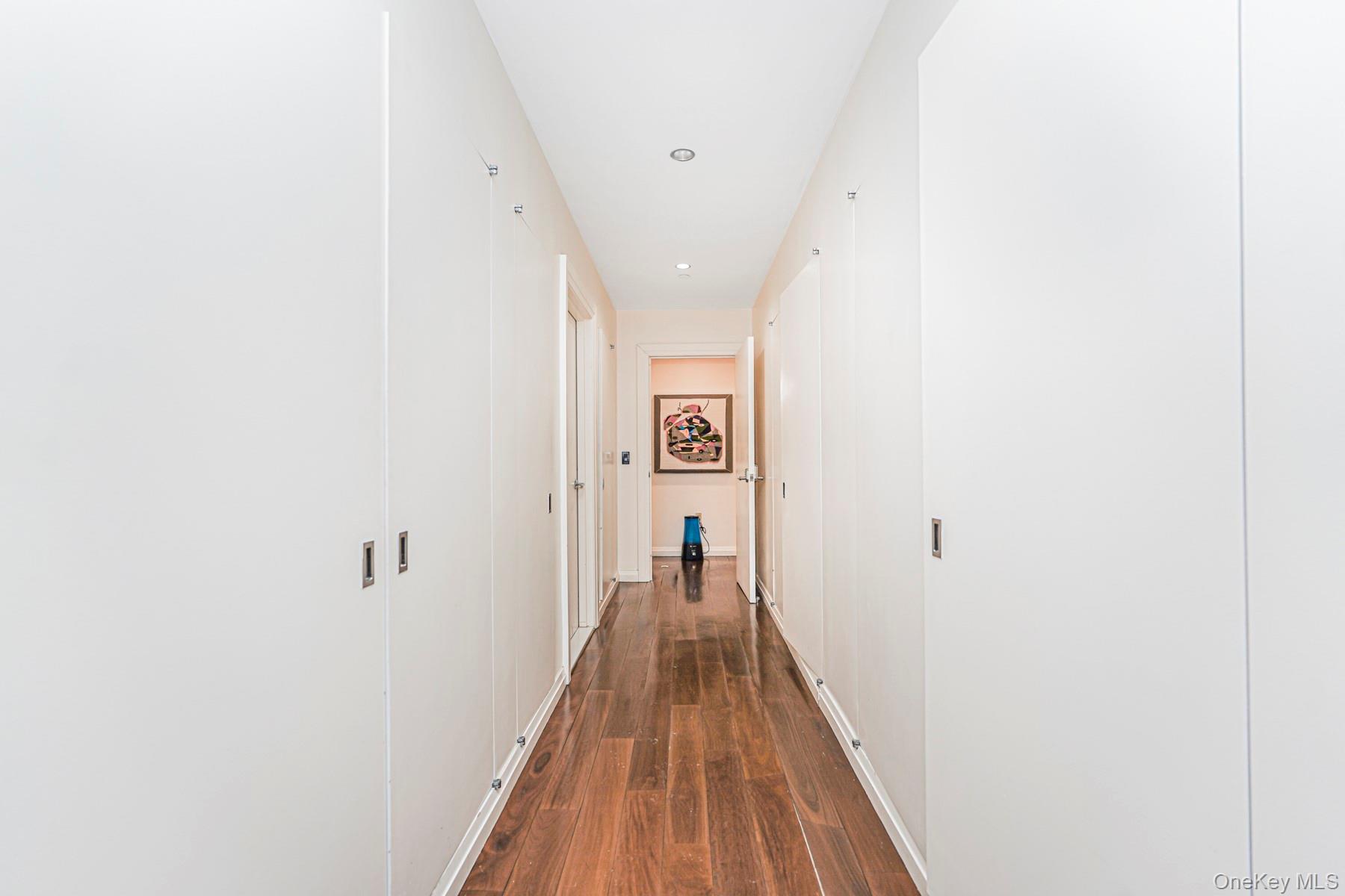 #15 photo, 55 Wall Street, New York (Manhattan) , NY 10005