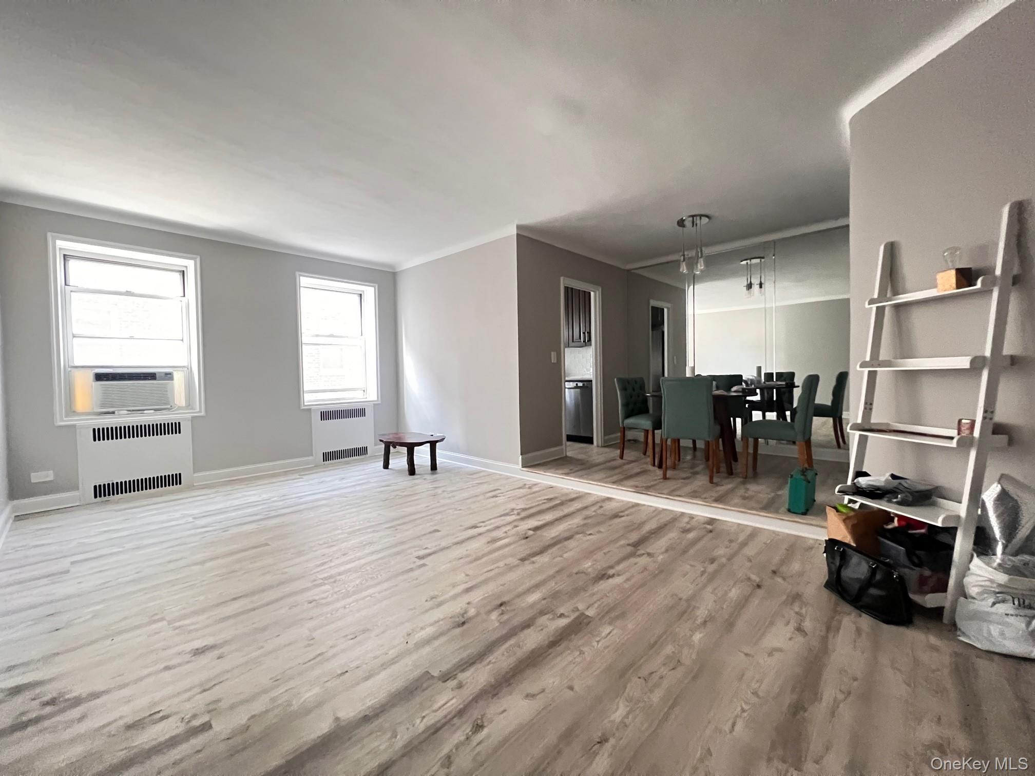 #7 photo, 63-109 Saunders St, Rego Park , NY 11374