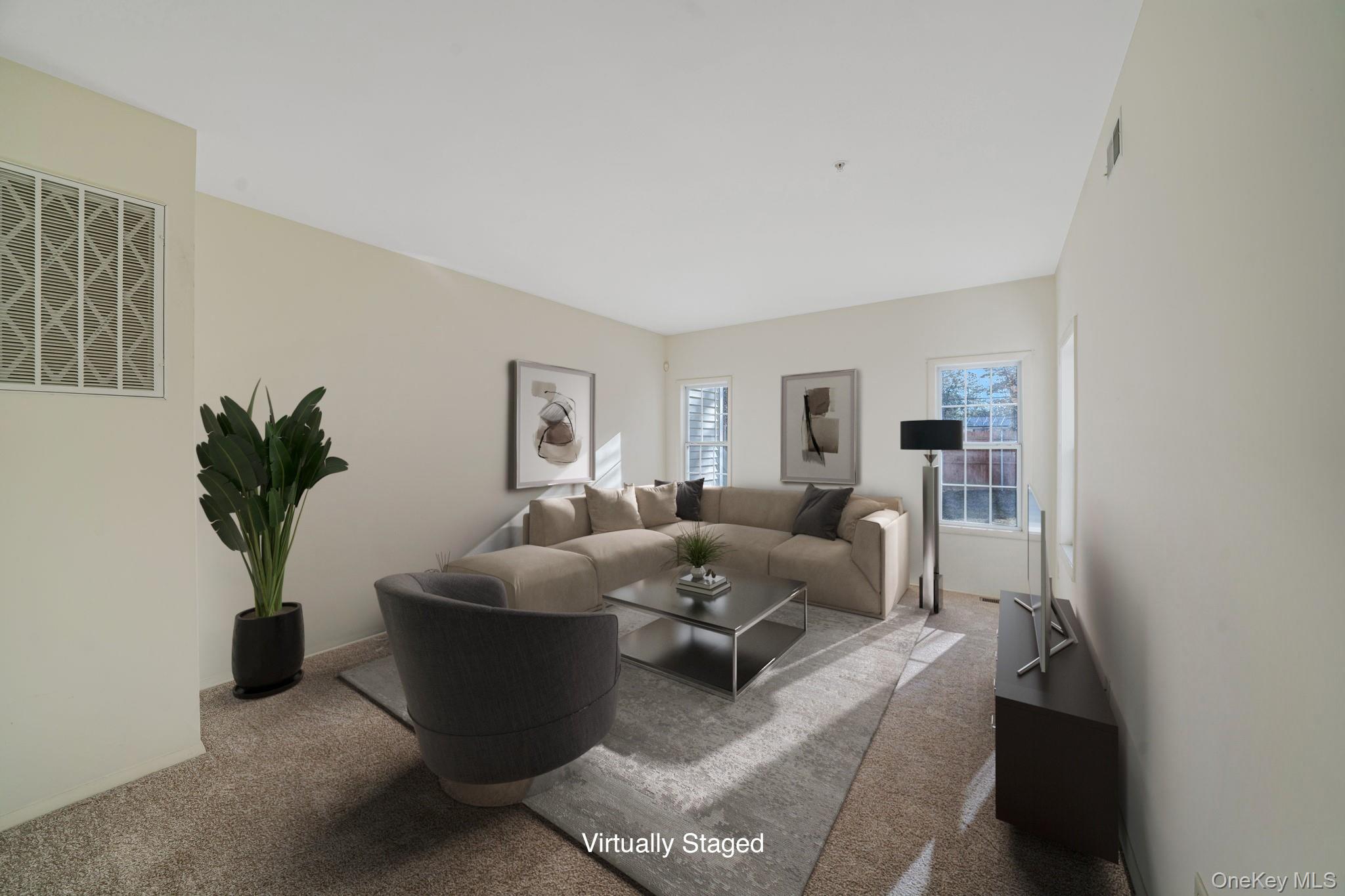 #5 photo, 11 Cranberry Circle, Medford , NY 11763