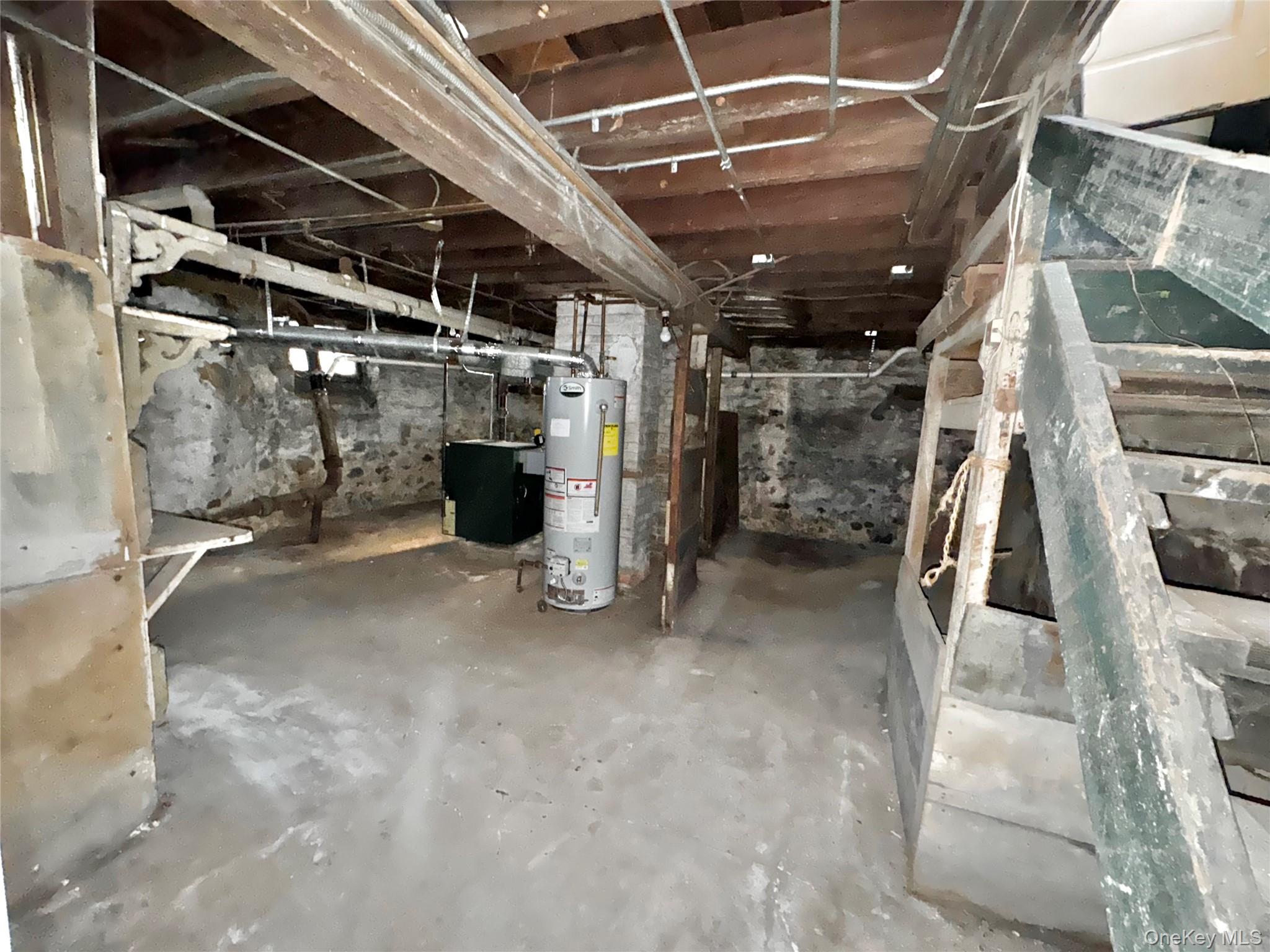 #13 photo, 12116 8th Avenue, कॉलेज पॉइंट College Point , NY 11356