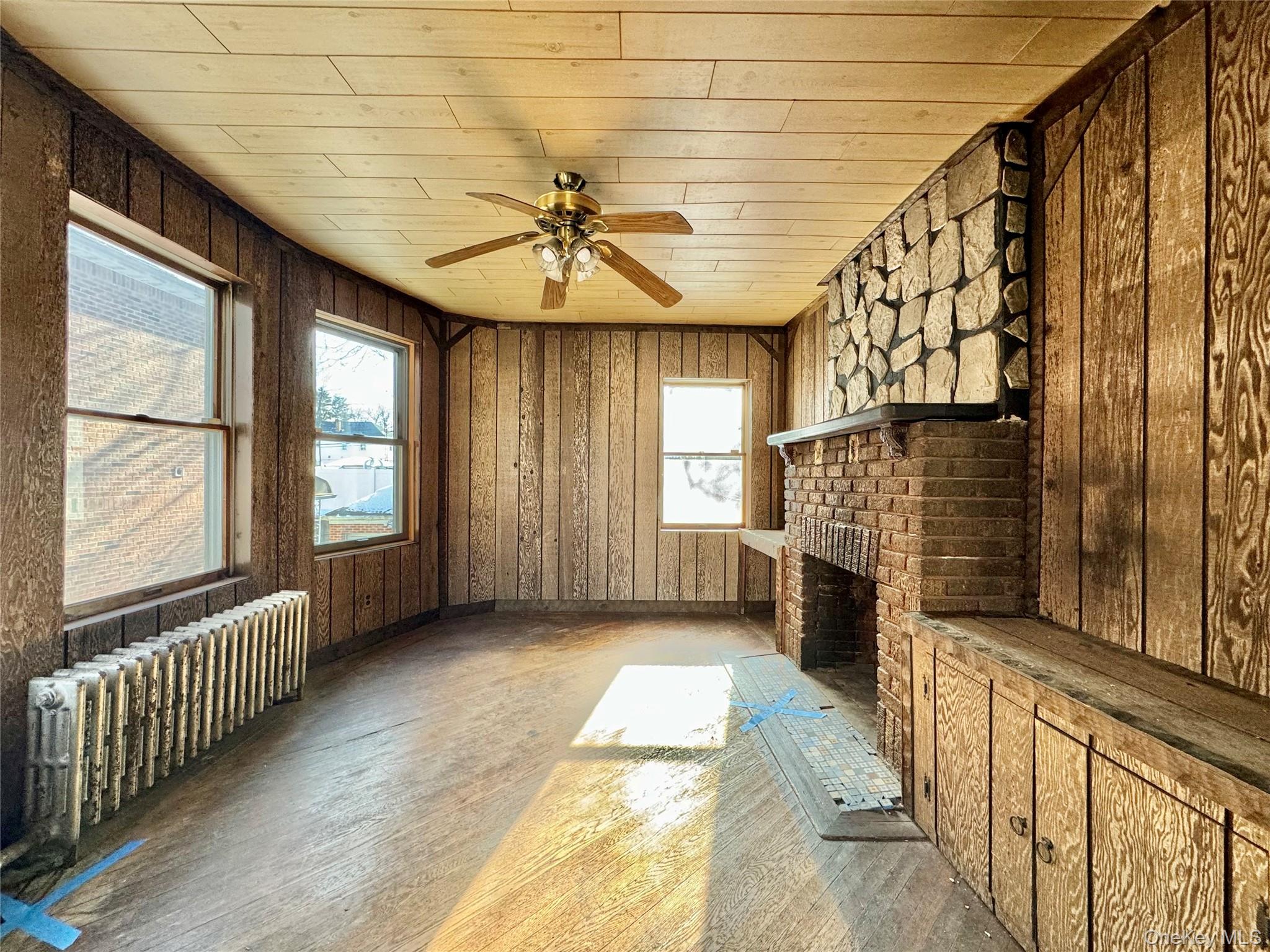 #7 photo, 12116 8th Avenue, कॉलेज पॉइंट College Point , NY 11356