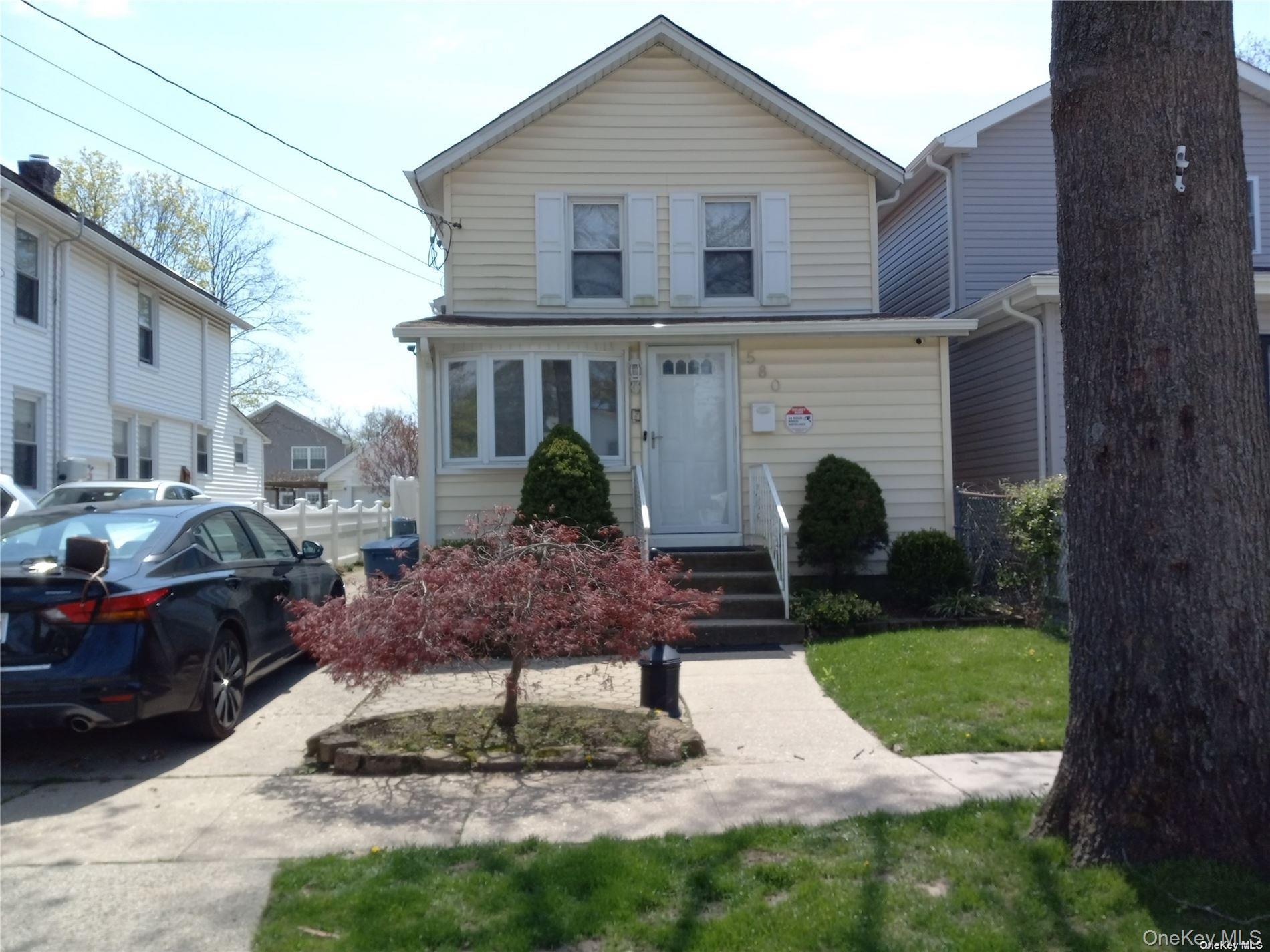 #2 photo, 580 Maple Street, מחוז נסאו West Hempstead , NY 11552