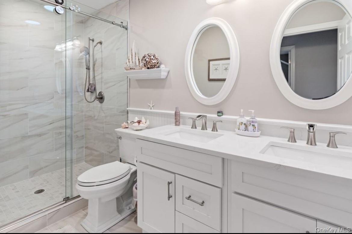 #11 photo, 5 Juniper Lane, Southampton , NY 11968