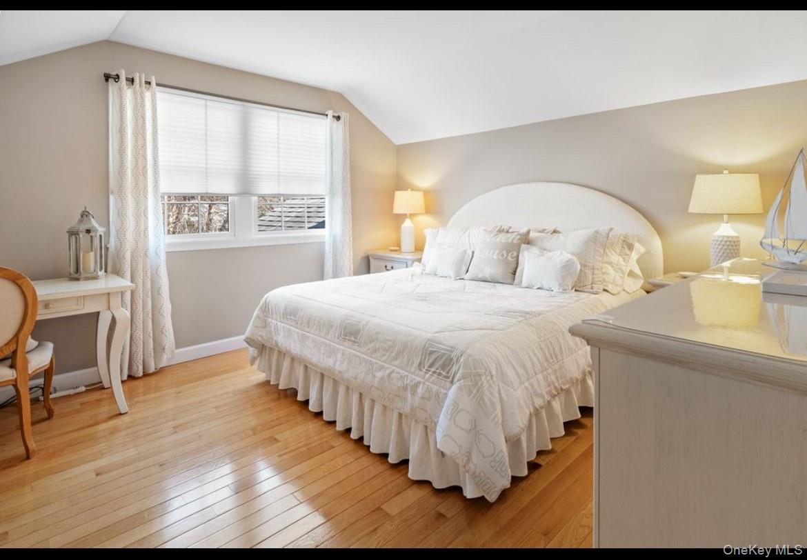 #17 photo, 5 Juniper Lane, Southampton , NY 11968