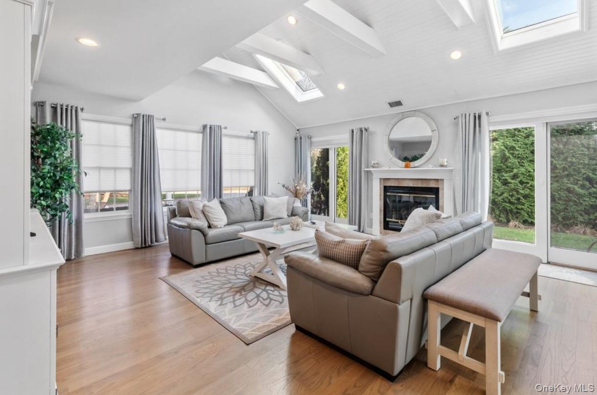 #7 photo, 5 Juniper Lane, Southampton , NY 11968