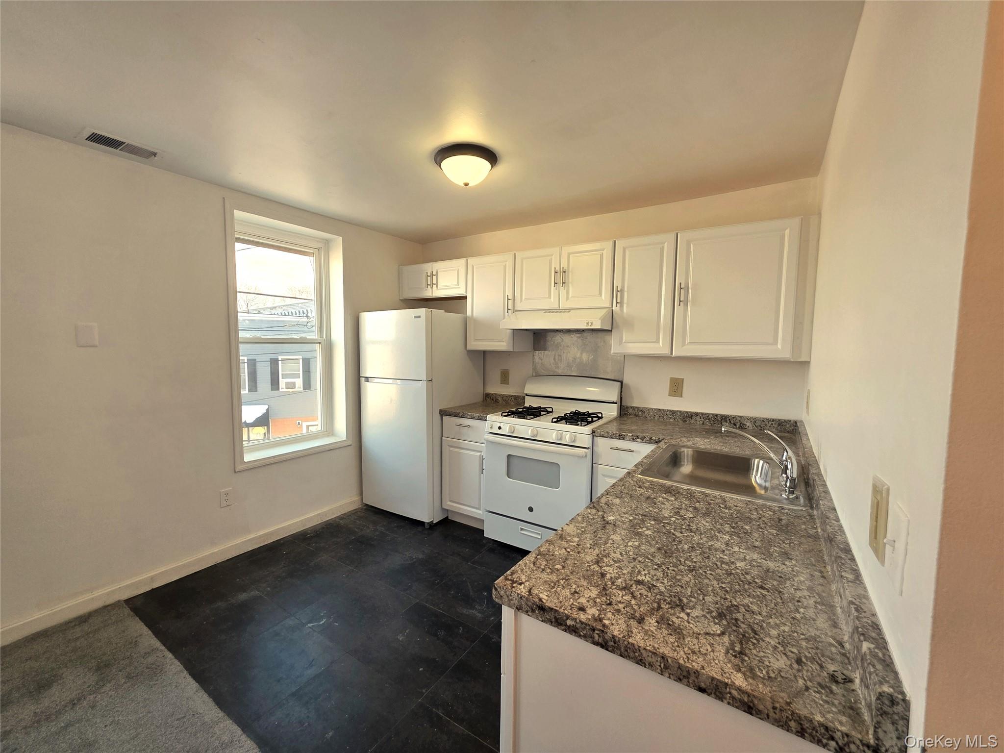 #8 photo, 8 Main Street, Chester , NY 10918