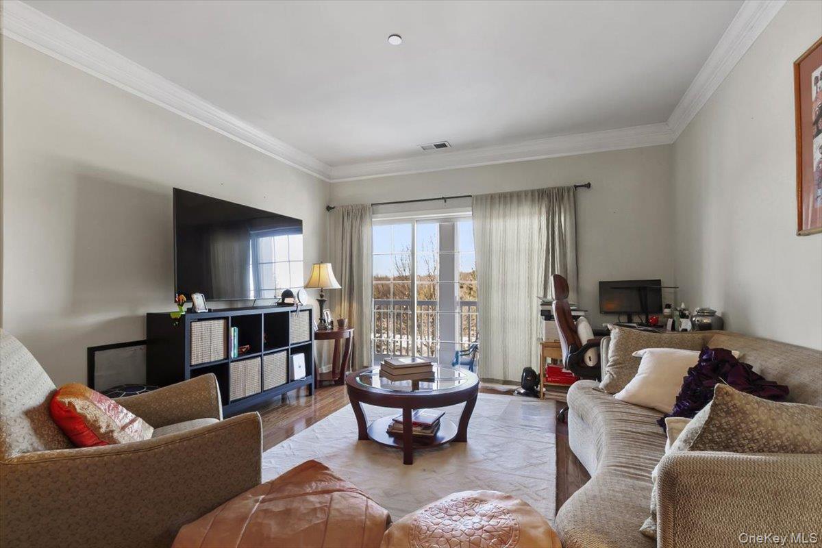 #1 photo, 612 Saratoga Lane, Fishkill , NY 12524