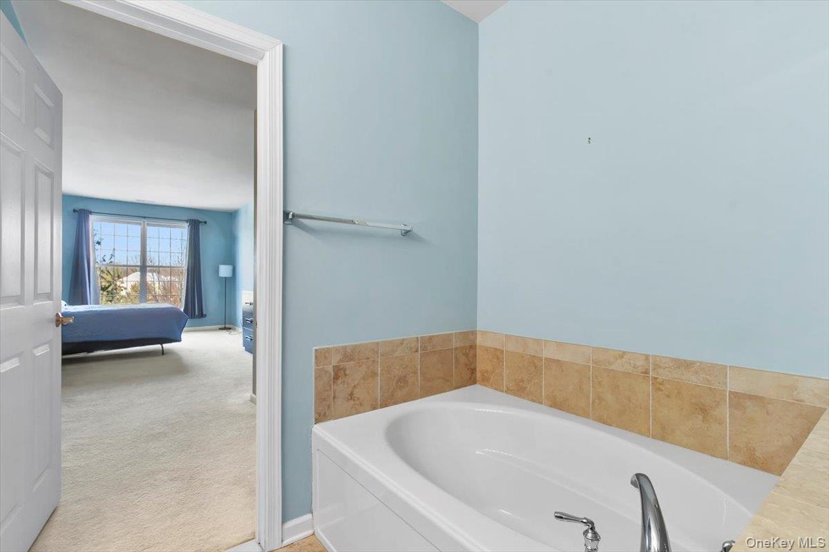 #14 photo, 612 Saratoga Lane, Fishkill , NY 12524